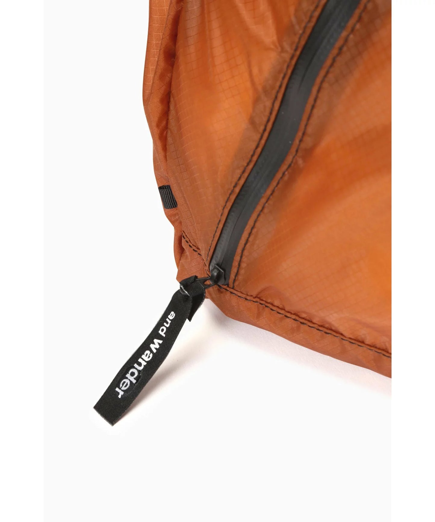 and wander sil daypack