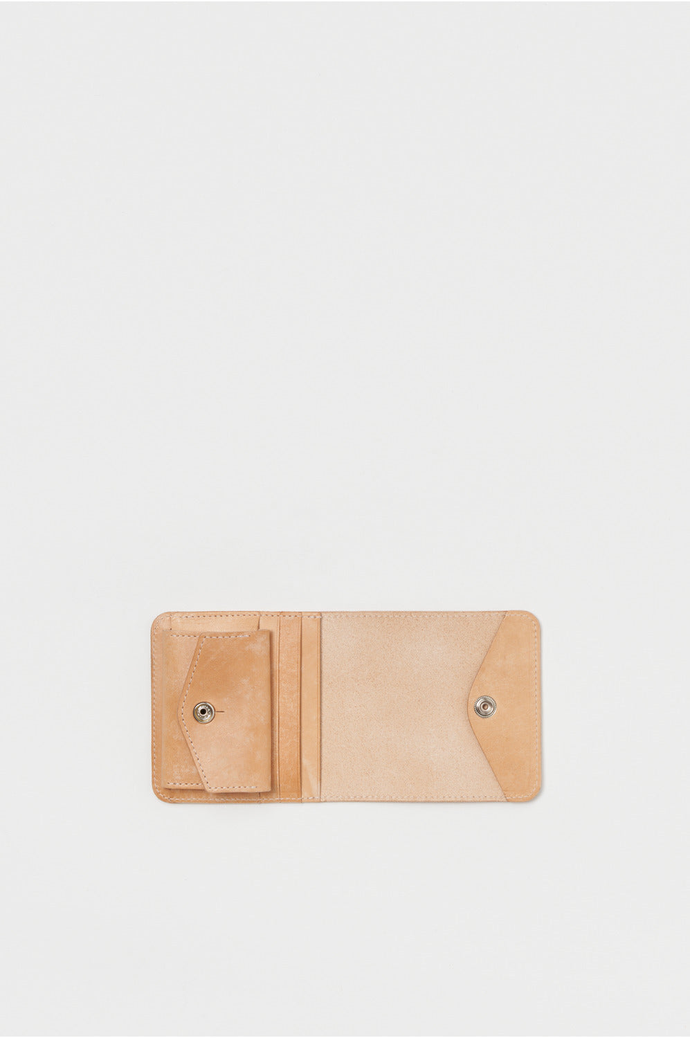 Hender Scheme vertical wallet – unexpected store