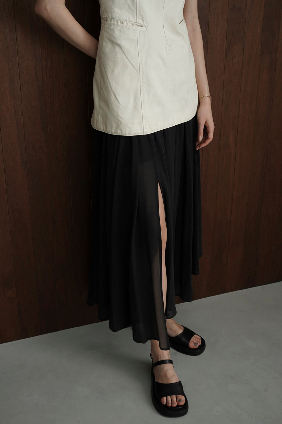 CLANE SHEER SLIT SKIRT