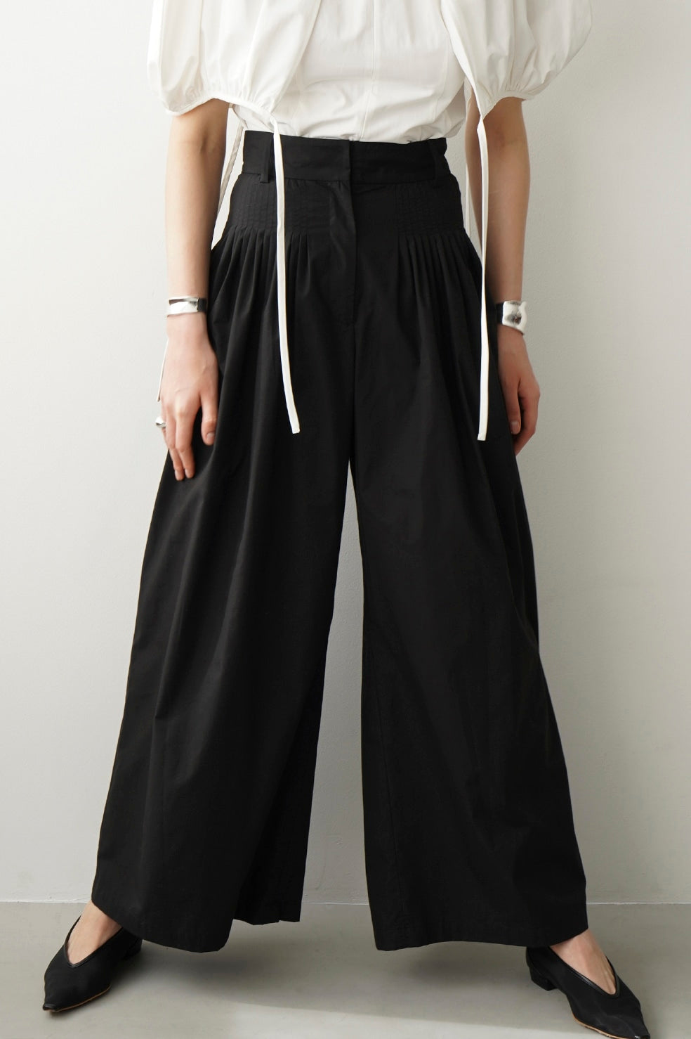 CLANE TUCK DESIGN WIDE PANTS – unexpected store