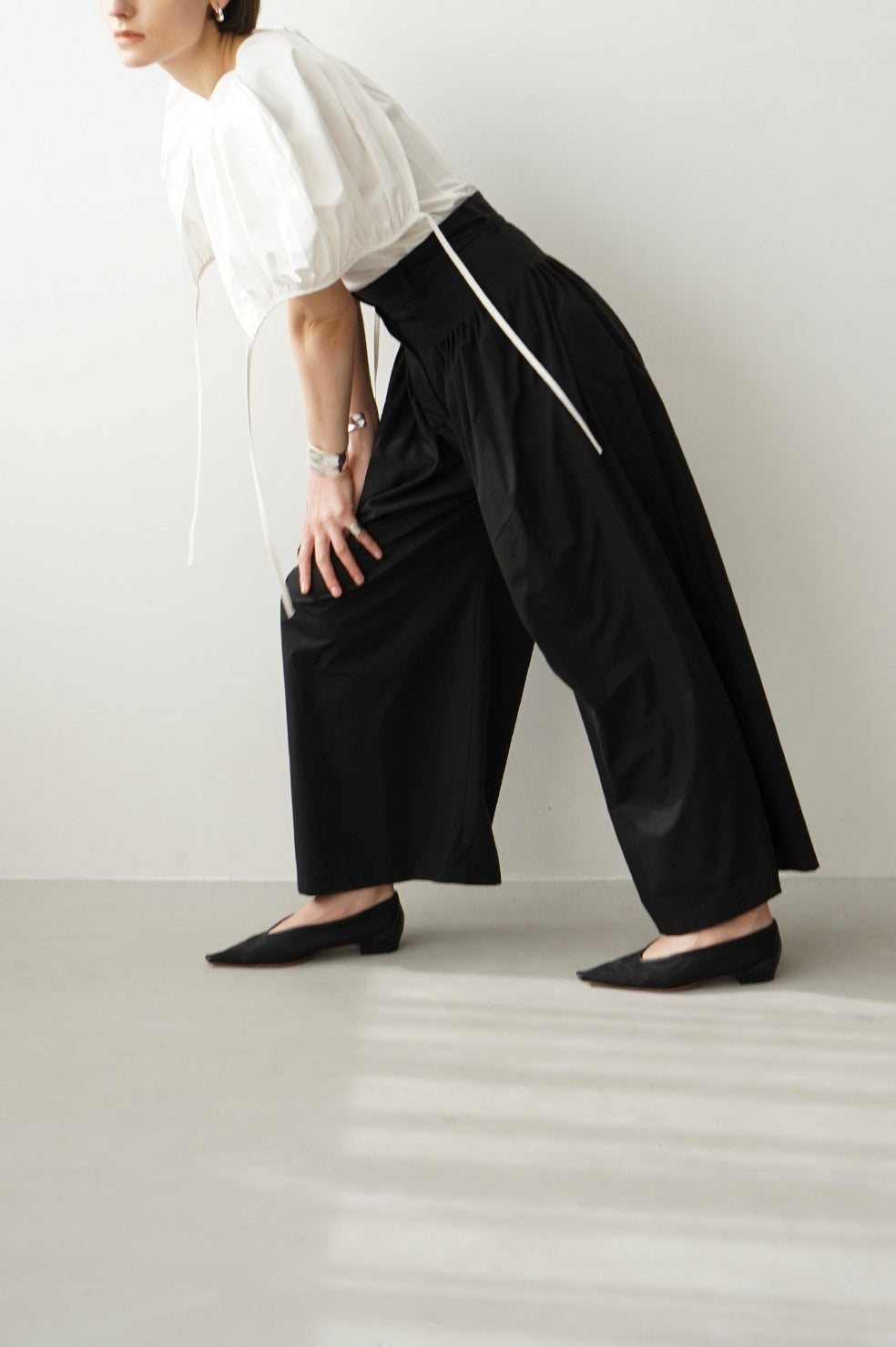 CLANE TUCK DESIGN WIDE PANTS – unexpected store