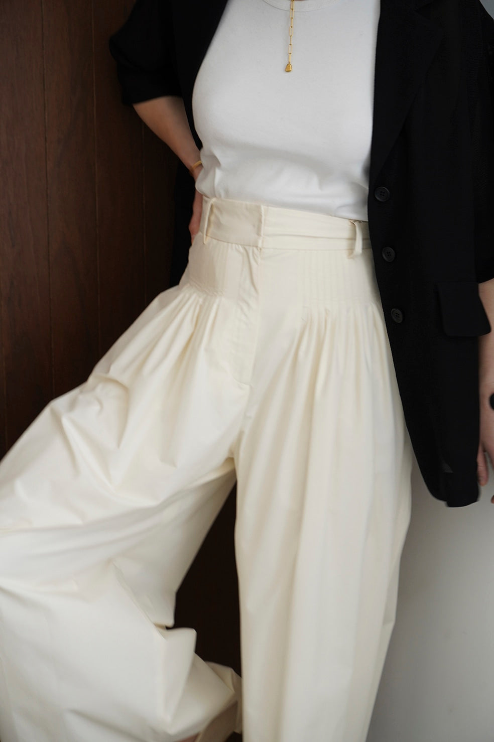 CLANE TUCK DESIGN WIDE PANTS – unexpected store