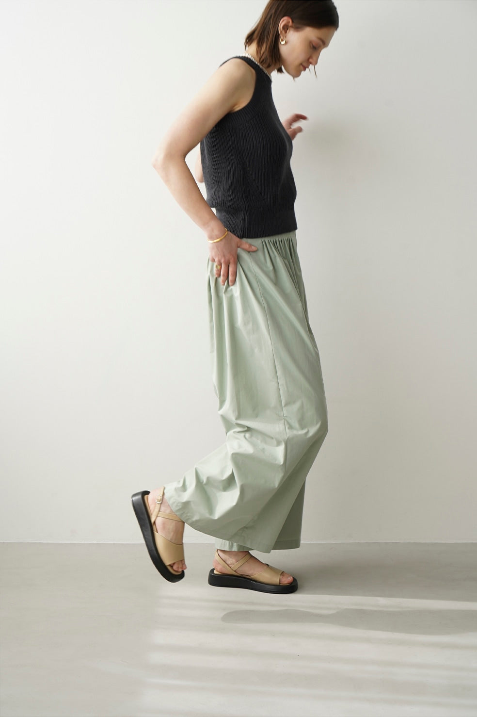 CLANE TUCK DESIGN WIDE PANTS – unexpected store