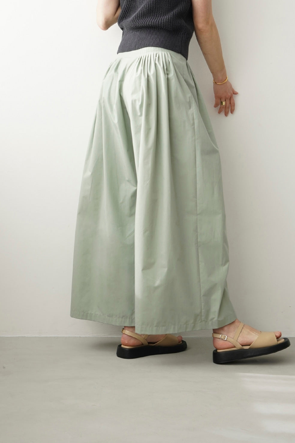 CLANE TUCK DESIGN WIDE PANTS – unexpected store