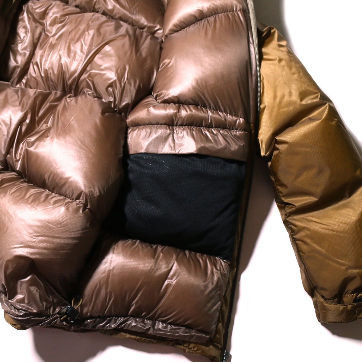 NANGA AURORA LIGHT DOWN JACKET