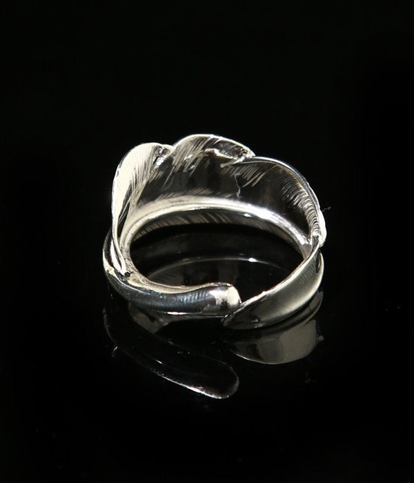 LARRY SMITH NATABANE FEATHER RING – unexpected store