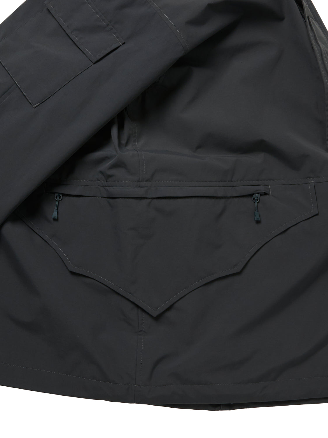 DAIWA PIER39 GORE-TEX INFINIUM™ TECH MIL ECWCS PARKA – unexpected